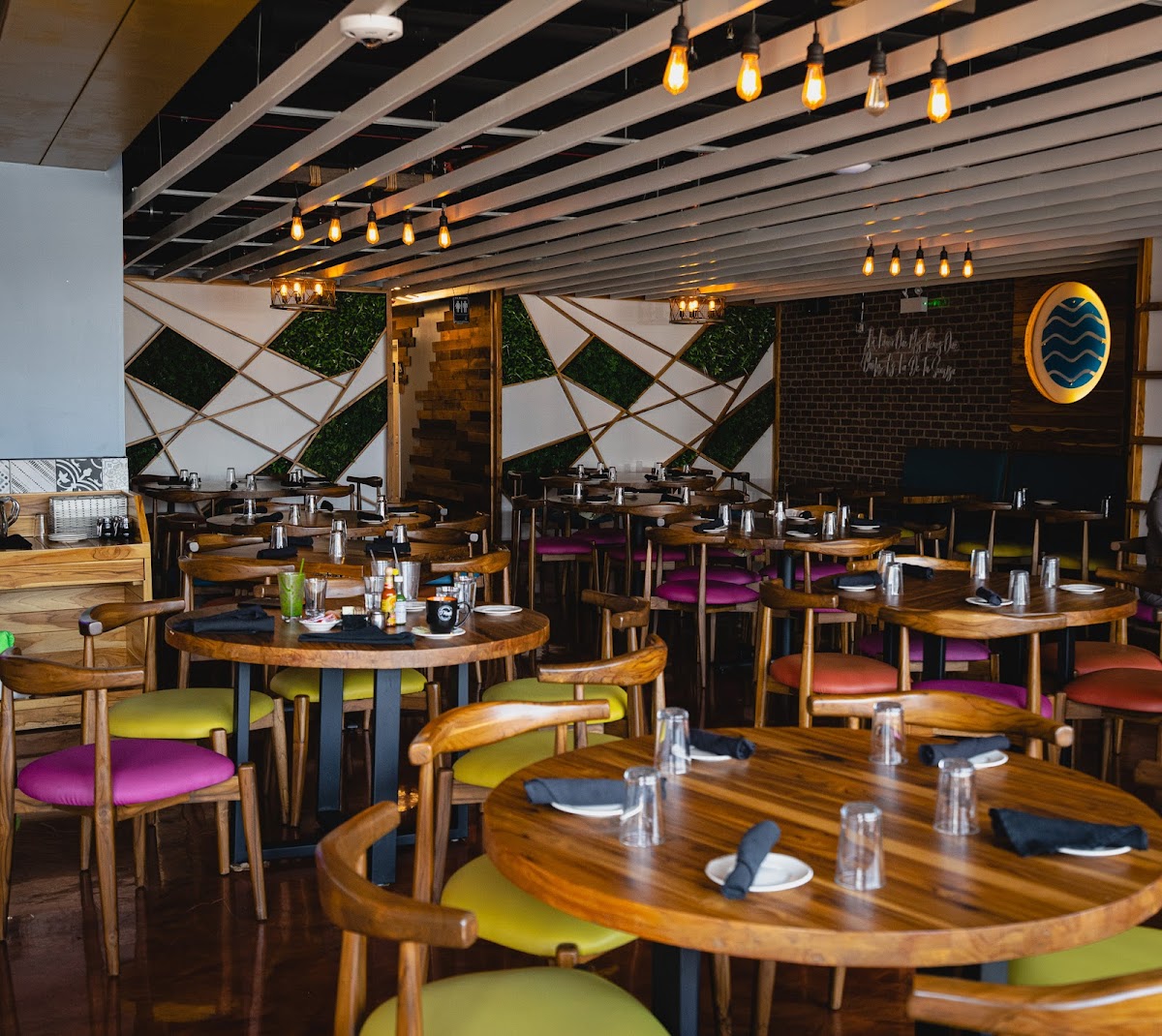 D'nuez - Mexican Fusion Restaurant - Berwyn